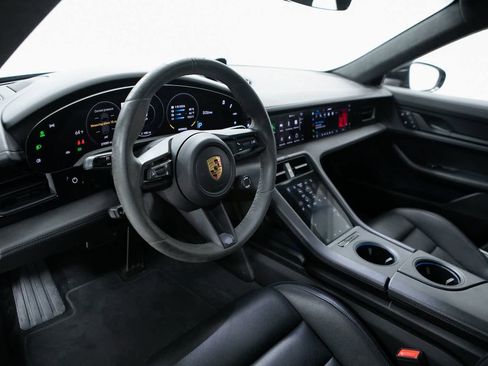 Certified 2023 Porsche Taycan GTS image 4