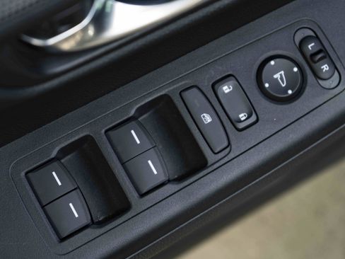 Used 2025 Honda CR-V Sport-L image 36