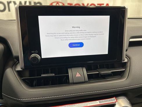 Used 2025 Toyota RAV4 XLE image 25