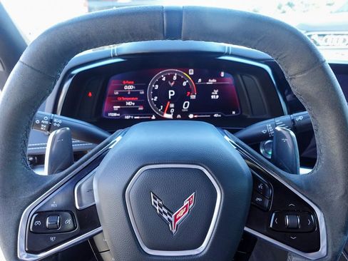 Used 2022 Chevrolet Corvette Stingray Coupe w/ Z51 Performance Package image 21
