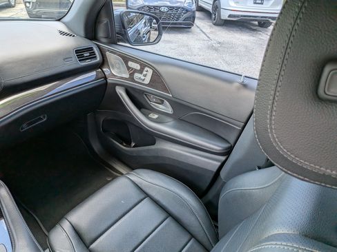 Used 2022 Mercedes-Benz GLS 450 4MATIC image 19