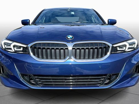 Certified 2023 BMW 330i xDrive Sedan w/ Driving Assistance Package image 3