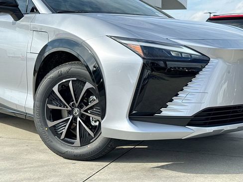 New 2026 Lexus RZ 350e 2WD image 9