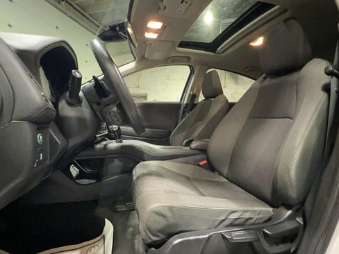 Used 2021 Honda HR-V EX image 20