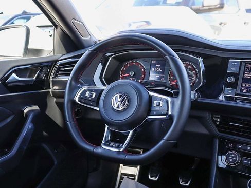 Used 2019 Volkswagen Jetta GLI image 14