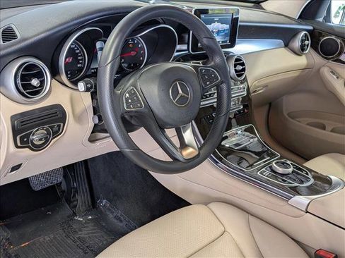 Used 2018 Mercedes-Benz GLC 300 image 10