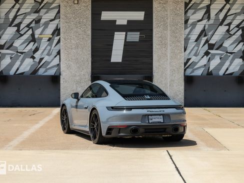 Used 2023 Porsche 911 Carrera GTS RWD image 11