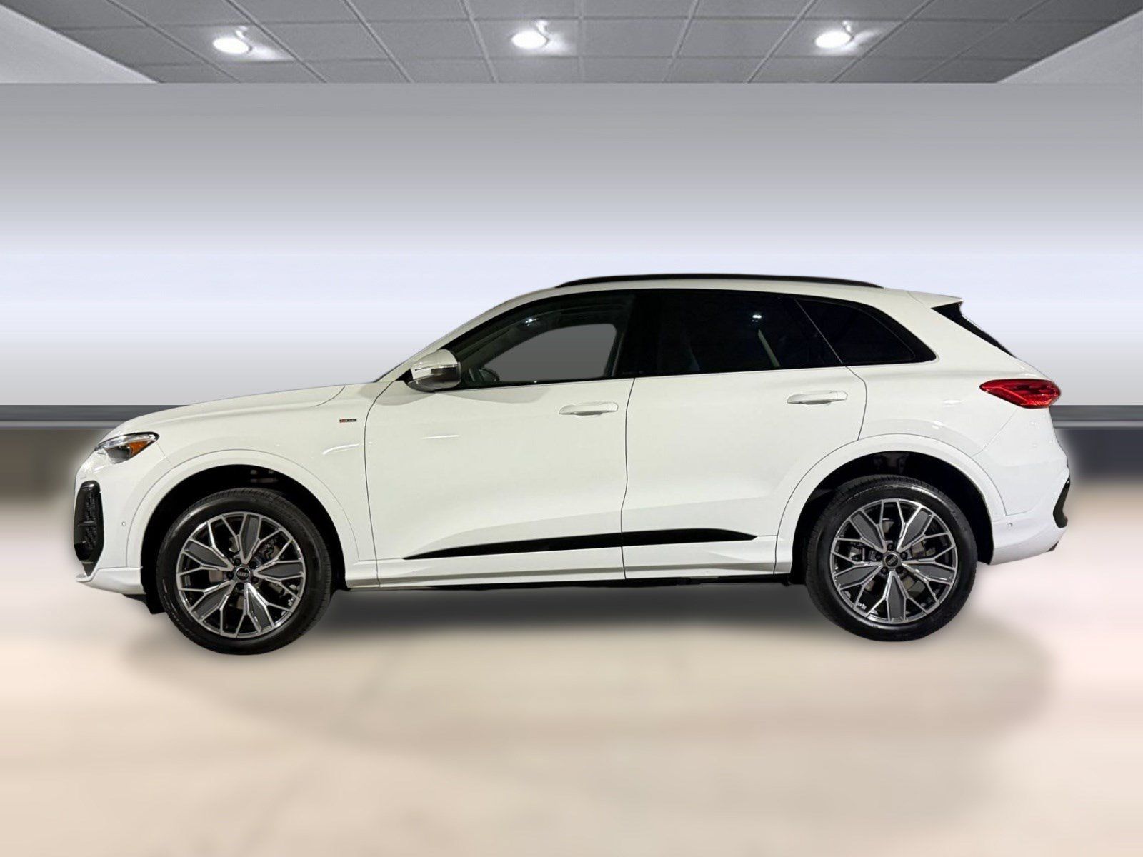New 2026 Audi Q5 Premium Plus AWD/4WD image 2