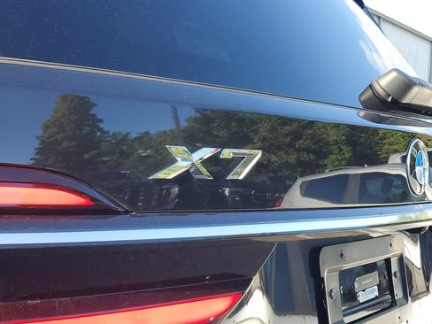 Used 2025 BMW X7 xDrive40i w/ Premium Package AWD/4WD image 7