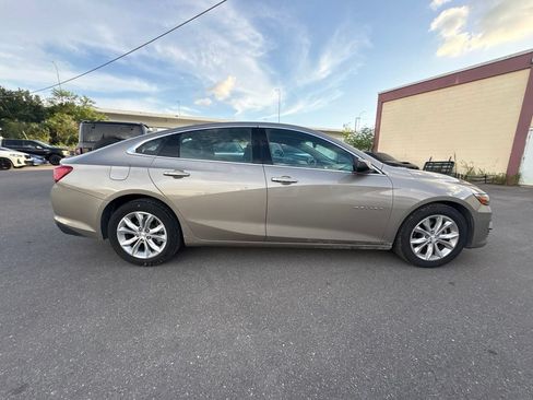 Used 2024 Chevrolet Malibu LT FWD image 2