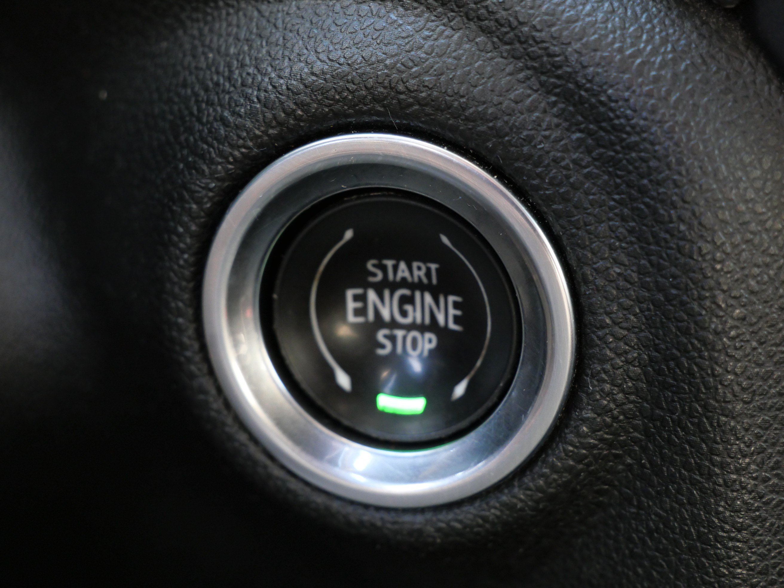 Used 2019 Chevrolet Silverado 1500 RST AWD/4WD image 30