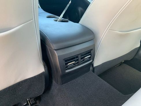 Used 2016 Lexus IS 300 AWD image 15