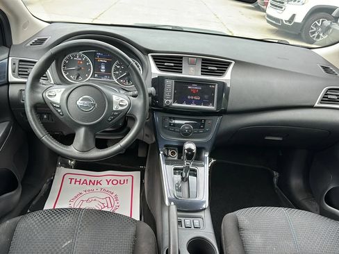 Used 2019 Nissan Sentra SR FWD image 15