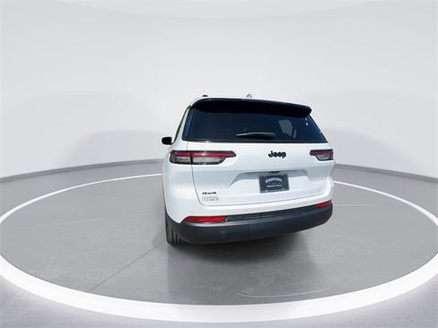 New 2025 Jeep Grand Cherokee L Altitude image 7