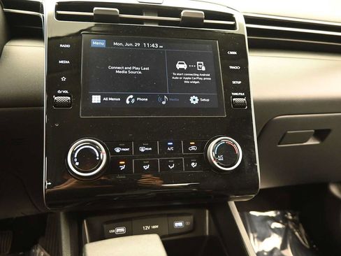 Used 2024 Hyundai Tucson SE FWD image 18