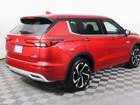 Used 2024 Mitsubishi Outlander SEL image 6