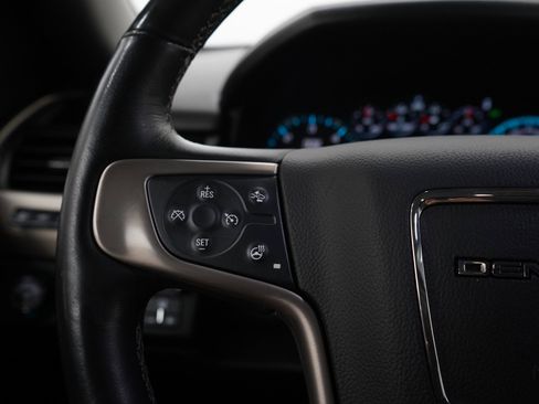 Used 2018 GMC Yukon Denali w/ Open Road Package AWD/4WD image 28