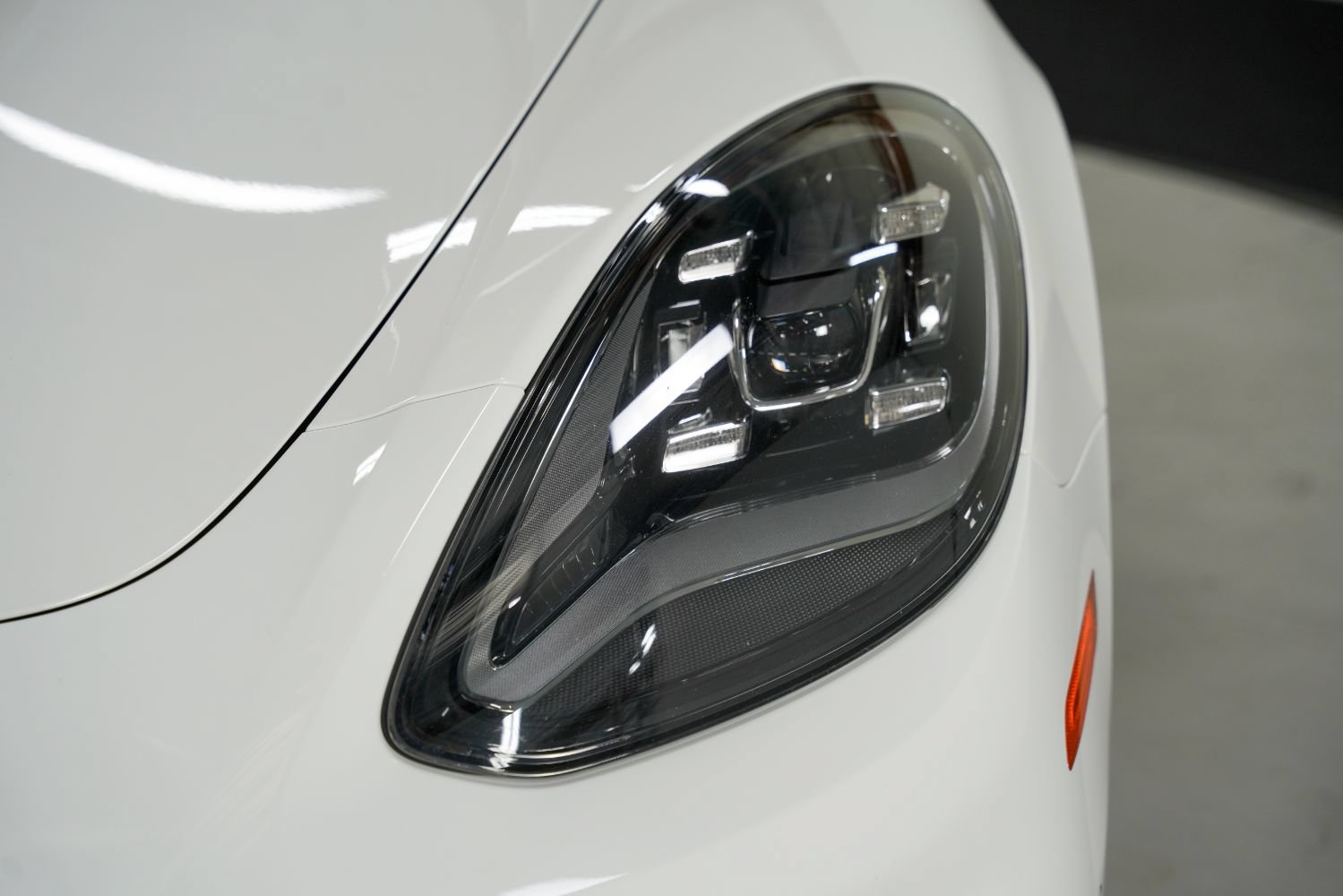Used 2023 Porsche Panamera 4 Platinum Edition AWD/4WD image 13