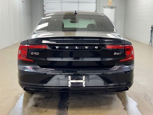 Used 2022 Volvo S90 B6 R-Design w/ Advanced Package image 6