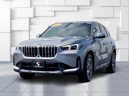 Certified 2025 BMW X1 xDrive28i w/ Technology Package AWD/4WD image 3