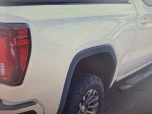 Used 2021 GMC Sierra 1500 AT4 w/ AT4 Value Package AWD/4WD image 6