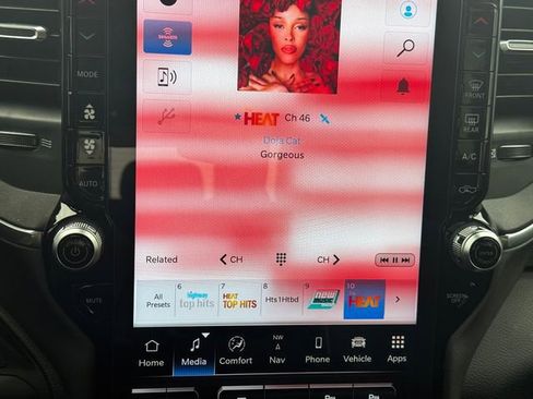 Used 2025 RAM 2500 Laramie image 27