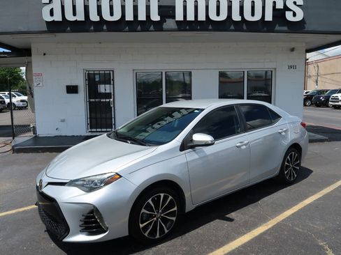 Used 2019 Toyota Corolla SE FWD image 1