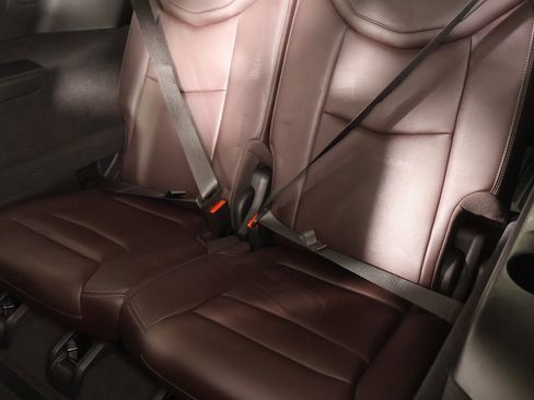 Used 2022 Cadillac XT6 Premium Luxury w/ LPO, Radiant Package image 13