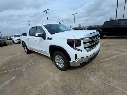Used 2024 GMC Sierra 1500 SLE image 5