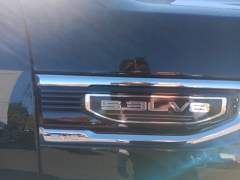 New 2025 GMC Sierra 1500 SLE w/ Preferred Package image 7