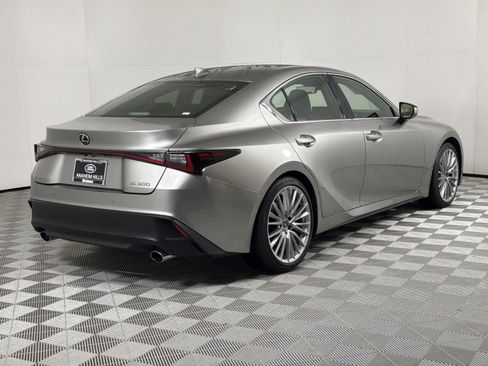 Used 2023 Lexus IS 300 300 w/ Premium Package image 5