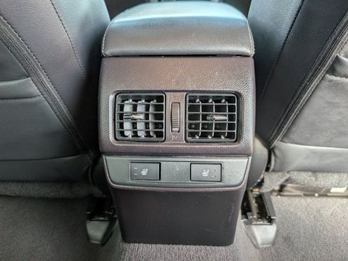 Used 2017 Subaru Outback 2.5i Limited AWD/4WD image 7