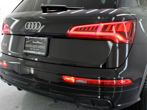 Used 2019 Audi SQ5 Premium Plus w/ Premium Plus Package image 23