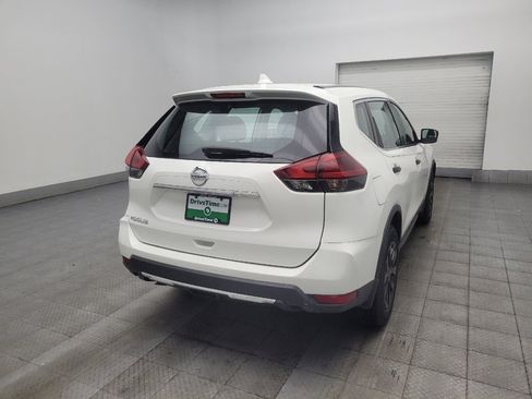 Used 2020 Nissan Rogue S FWD image 9