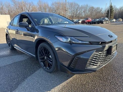 Used 2026 Toyota Camry SE w/ Multimedia Upgrade Package image 2