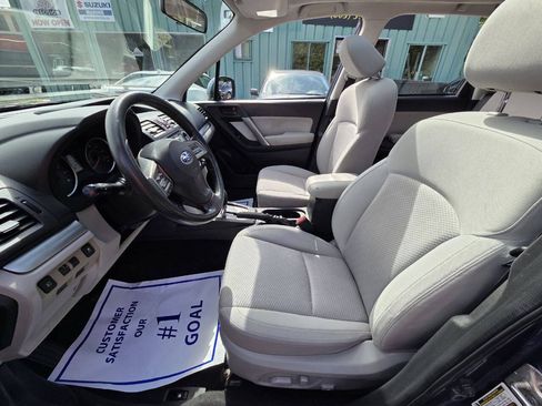 Used 2014 Subaru Forester 2.5i Premium w/ All-Weather Package AWD/4WD image 18