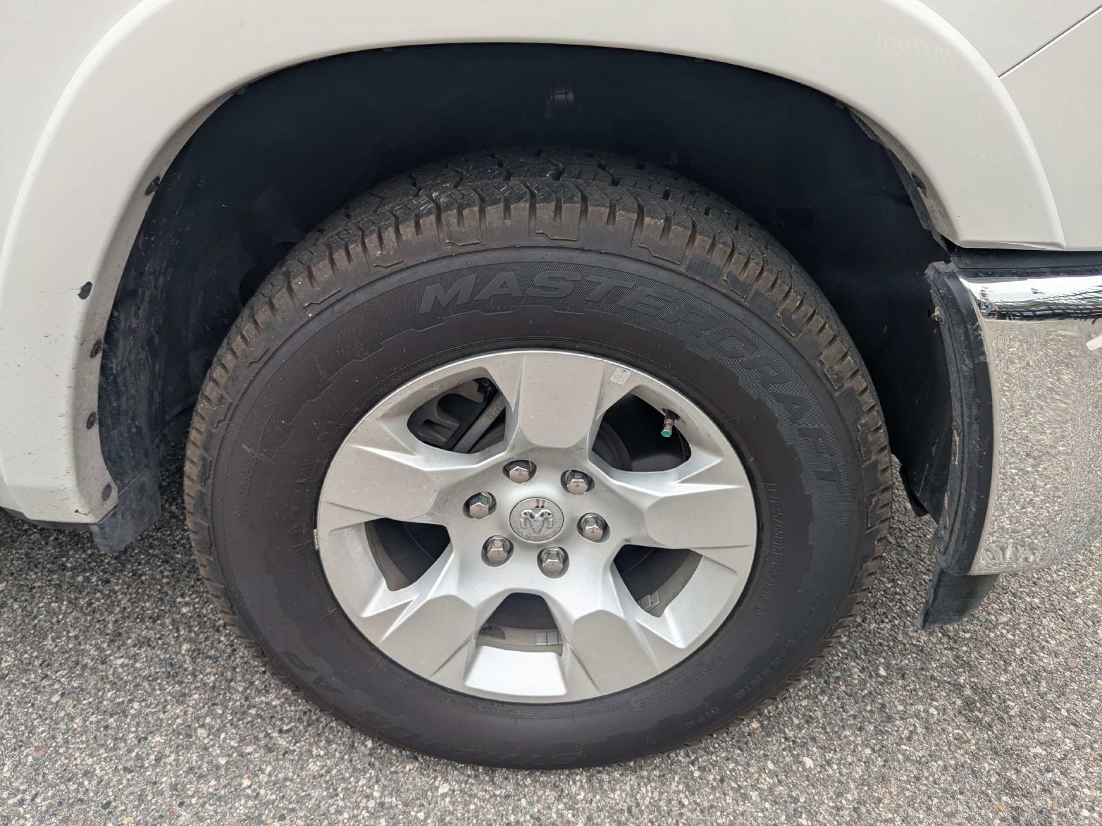 Used 2025 RAM 1500 Big Horn AWD/4WD image 11