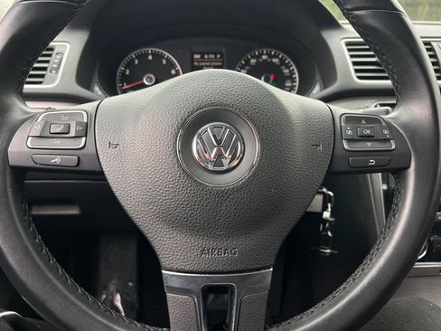 Used 2015 Volkswagen Passat 1.8T SE image 20