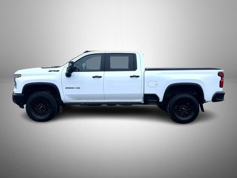 Certified 2025 Chevrolet Silverado 2500 ZR2 w/ LPO, Dark Essentials Package image 8