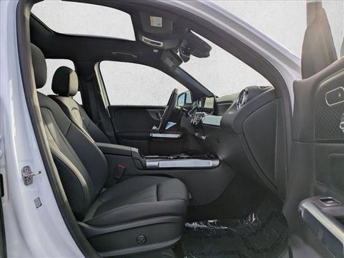 New 2026 Mercedes-Benz GLB 250 4MATIC image 27