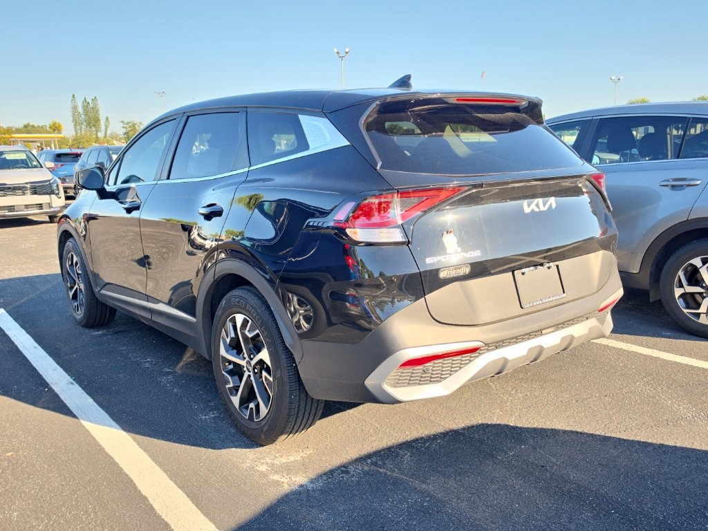 Used 2023 Kia Sportage EX FWD image 12