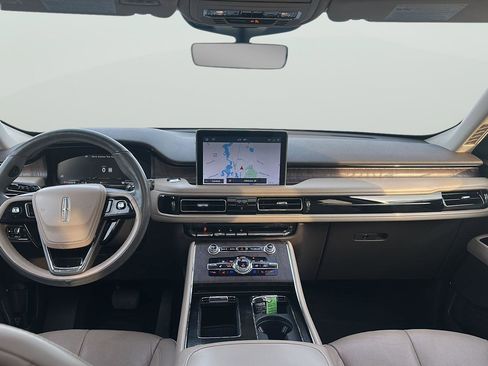 Used 2020 Lincoln Aviator Reserve w/ Equipment Group 201A image 14