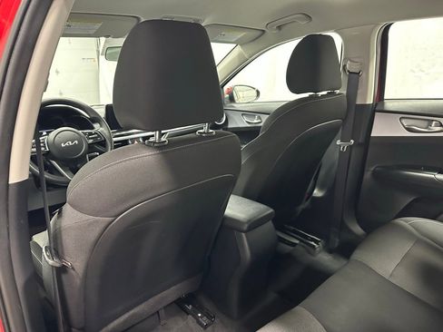 Used 2024 Kia Forte LXS image 43