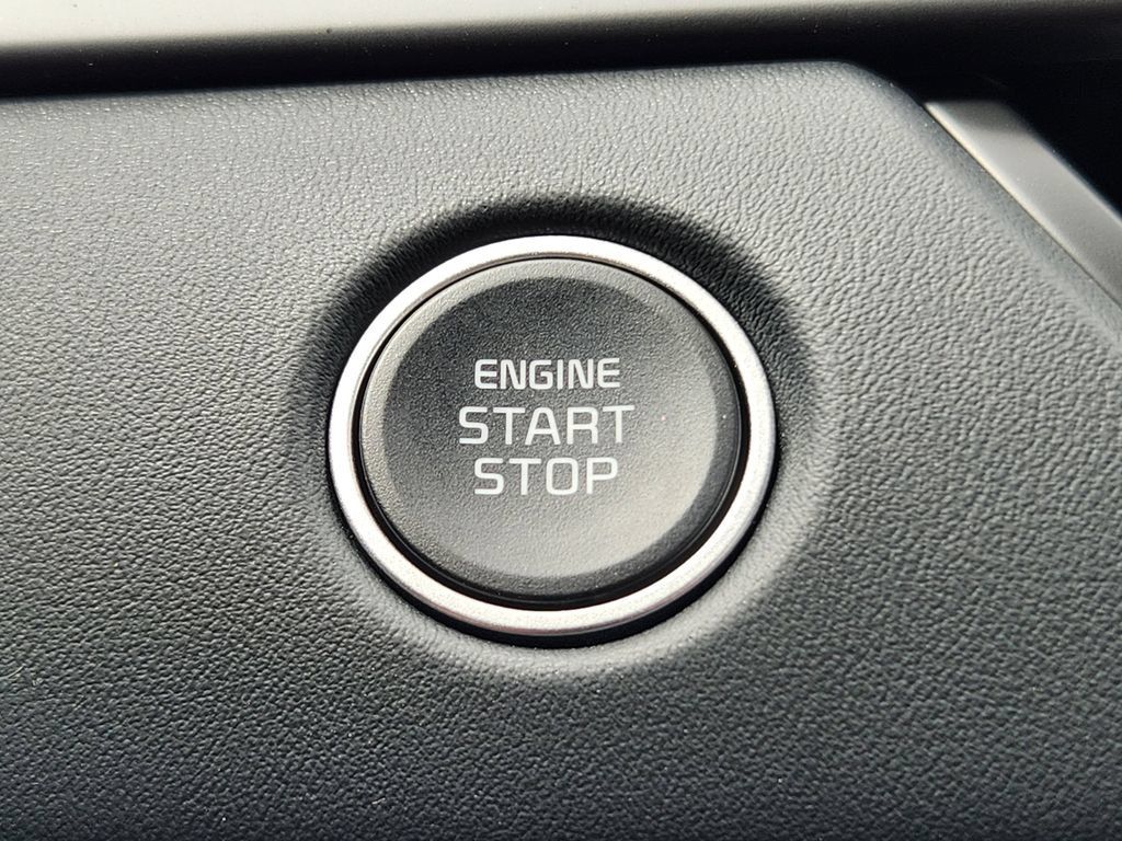 New 2026 Kia Seltos SX AWD/4WD image 16