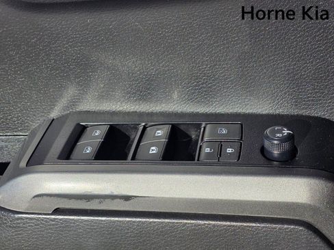 Used 2023 Toyota Tacoma TRD Sport image 14