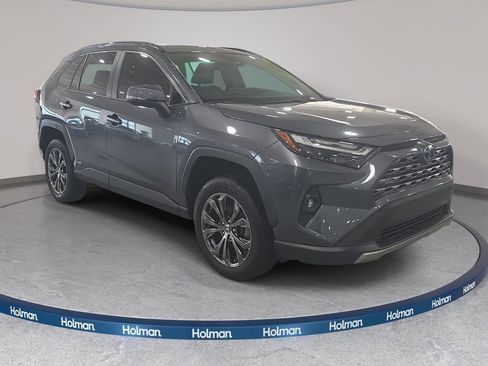 Used 2023 Toyota RAV4 Limited AWD/4WD image 4