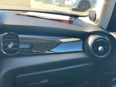 Used 2024 MINI Cooper SE image 25