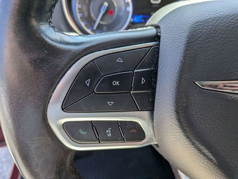 Used 2020 Chrysler 300 Touring AWD/4WD image 14