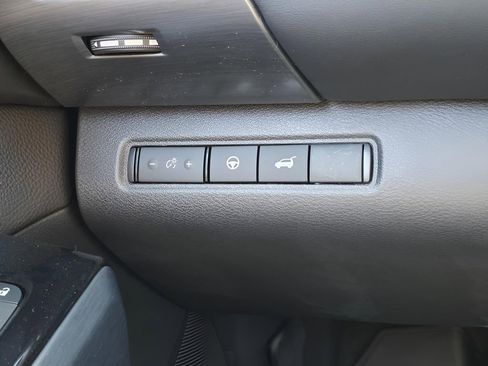 New 2026 Nissan Pathfinder SL image 24