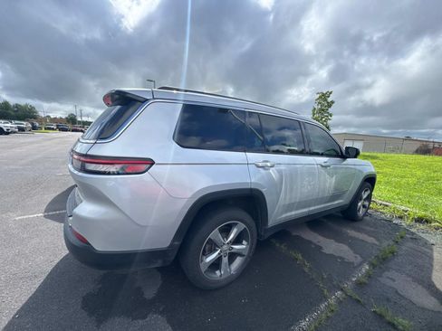 Used 2021 Jeep Grand Cherokee L Limited AWD/4WD image 15